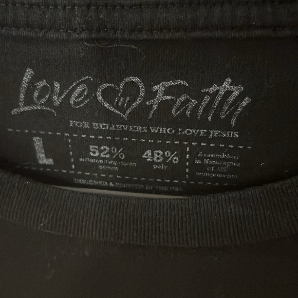 Love in‎ Faith Top - Picture 4 of 5